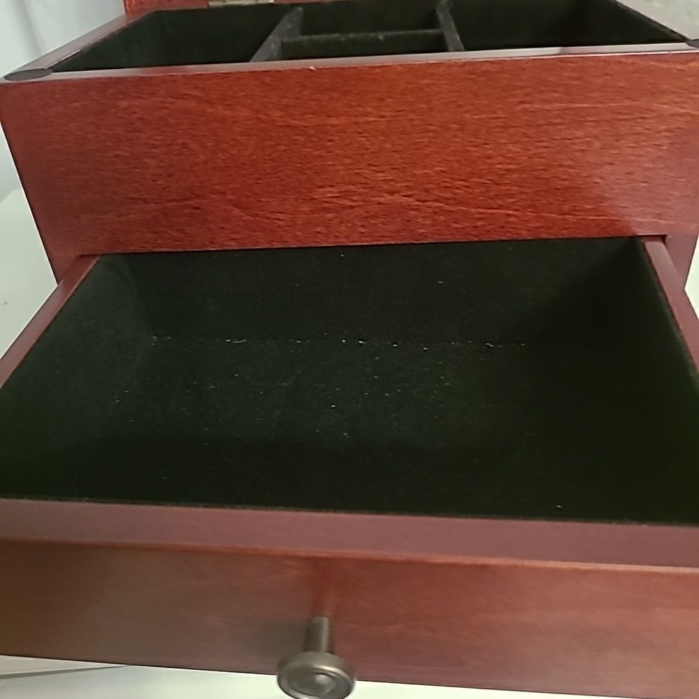 Jewelry Box  - Picture 8 of 8